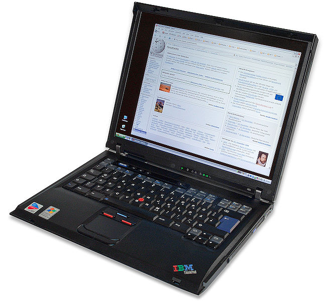 Archivo:IBM Thinkpad R51.jpg
